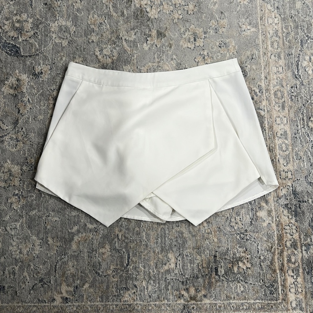 White MissGuided Skort - 8